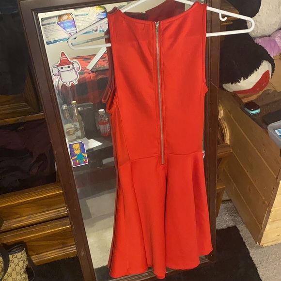 Dress - Picture 2 of 3